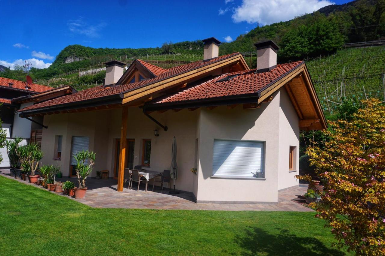 Agritur Zuveith Apartment ซาลอร์โน ภายนอก รูปภาพ